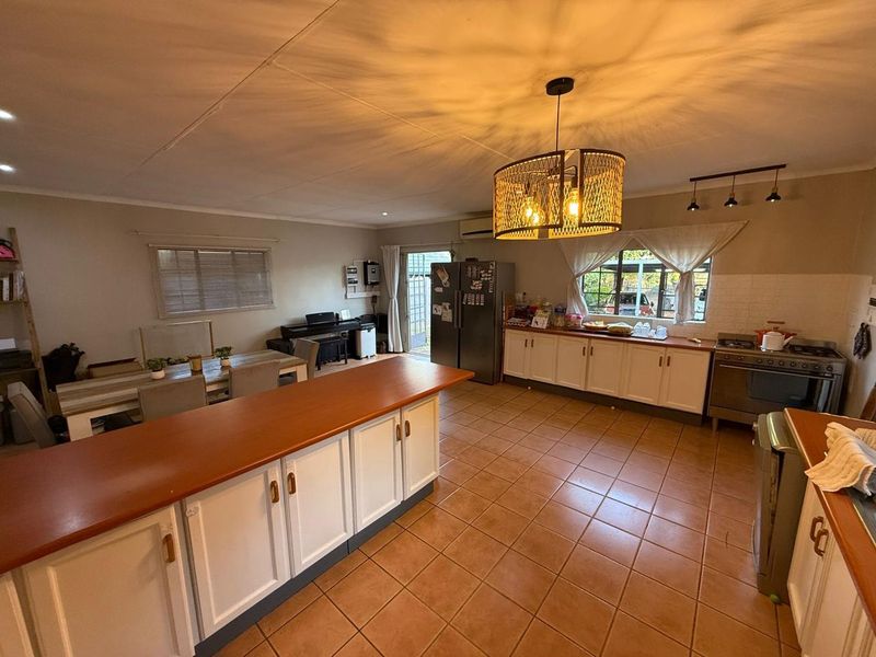 3 Bed, 2.5 Bathroom House in Waverley - Photo 9