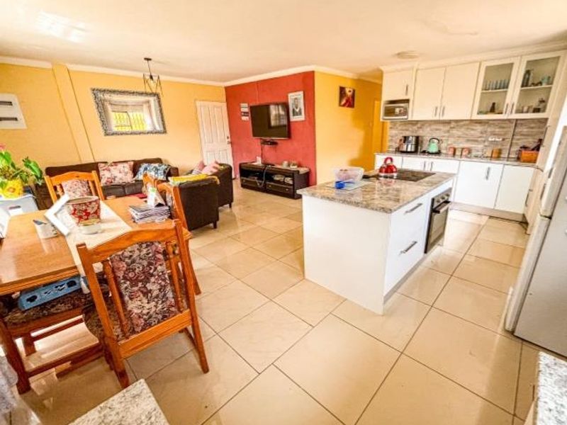 3 Bedroom House for Sale in Ormonde View - Photo 9