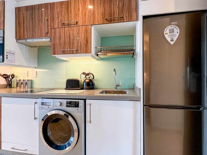 STUDIO APARTMENT - Photo 3