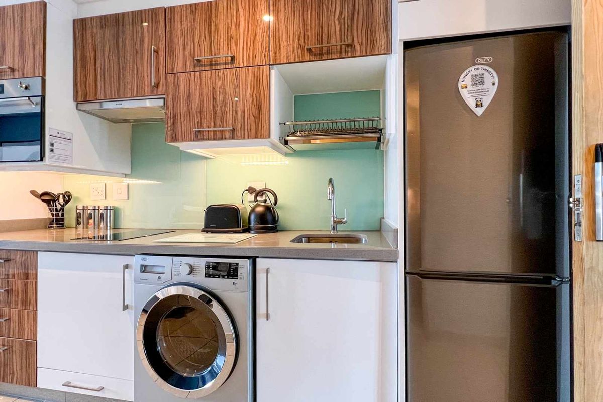 STUDIO APARTMENT - Photo 3