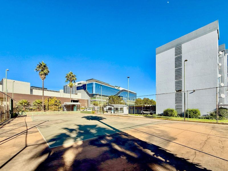 Modern 2-Bedroom Apartment in Menlyn Place | Prime Location & Investor Appeal - Photo 5