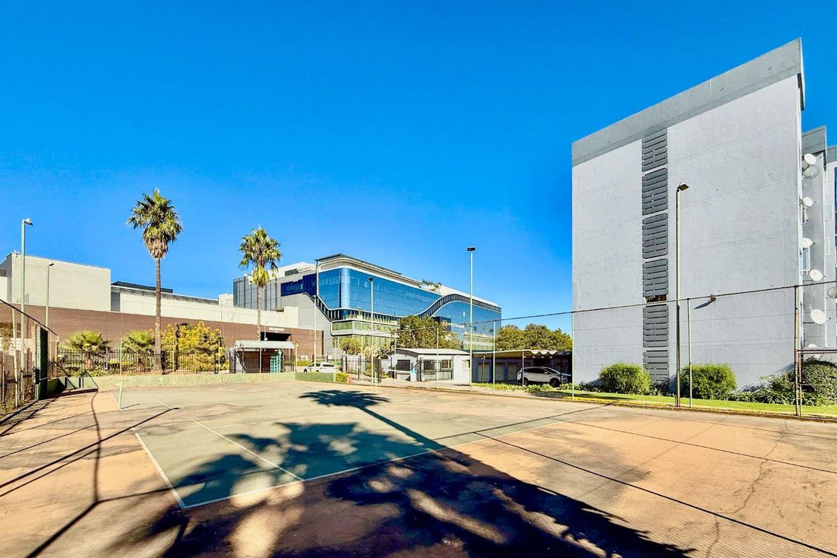 Modern 2-Bedroom Apartment in Menlyn Place | Prime Location & Investor Appeal - Photo 5