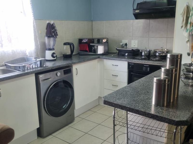 Liefde and Vrede,2 Bedroom Townhouse - Photo 4