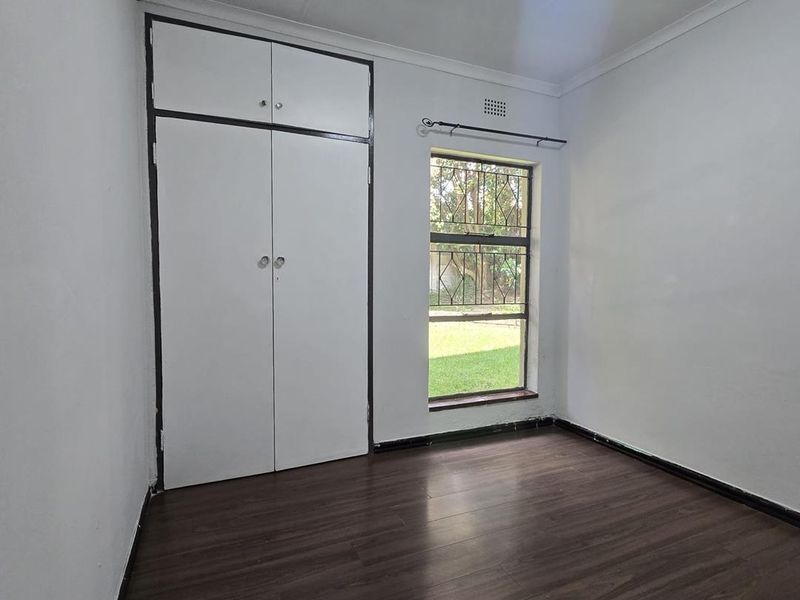 3- Bedroom Home with 2-Bedroom Flatlet - Photo 10