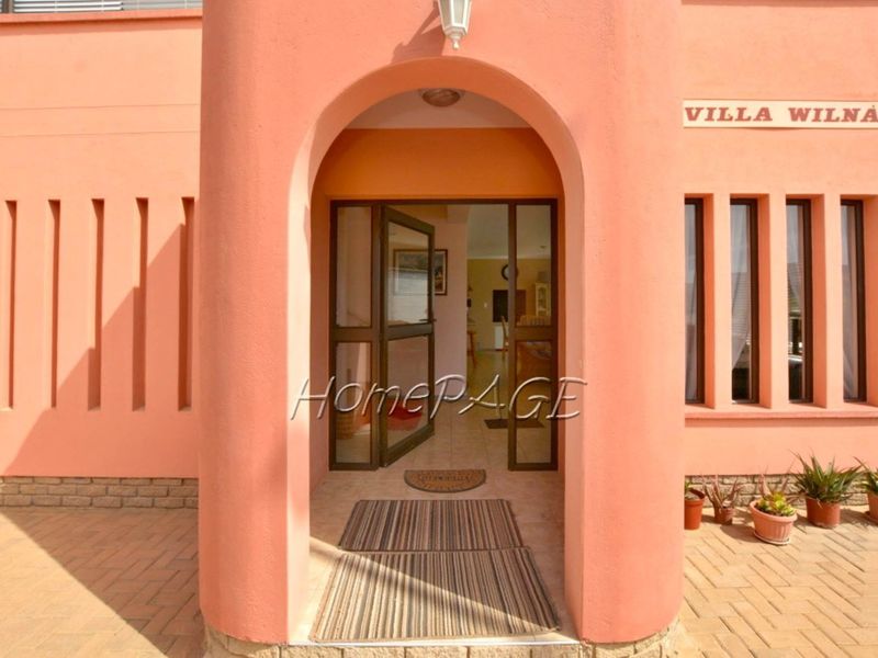 Ext 10, Henties Bay:  Airy Corner Home with LOTS OF LIGHT is for sale - Photo 4