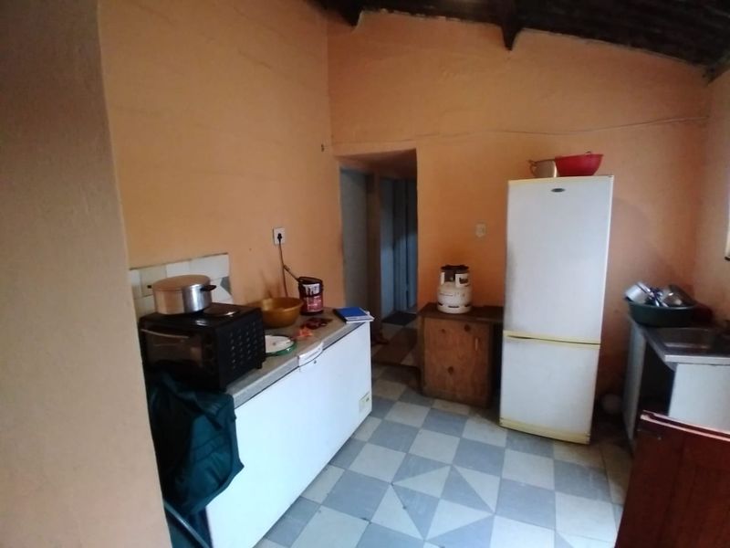 SPASCIOUS HOUSE FOR SALE - Photo 5