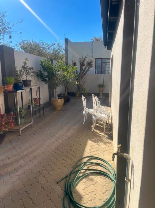 Property #2517423, House For Sale in Pioniers Park