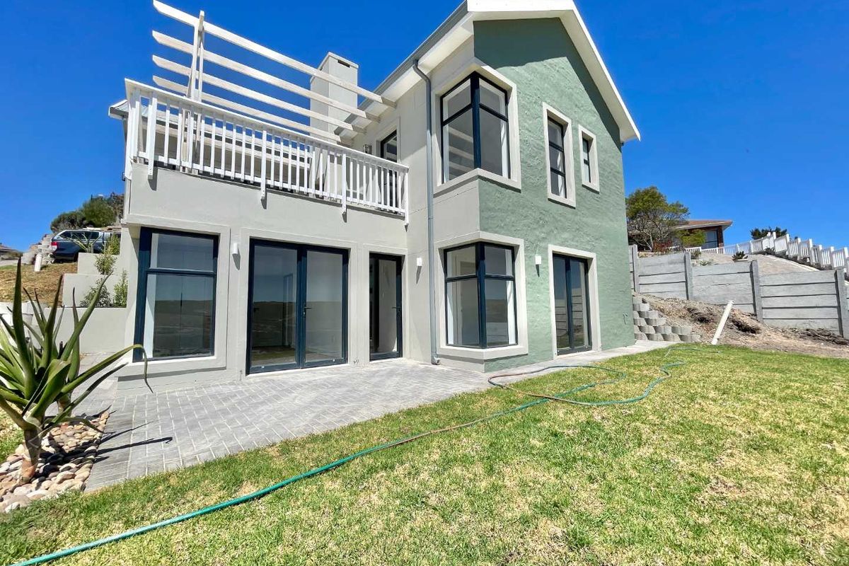 Discover Elegance: Your Dream Home Awaits! - Photo 2