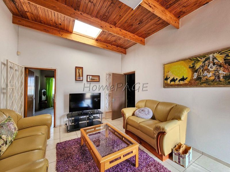 Ext 3 (North Dune), Henties Bay:  Spacious home with lots on offer - Photo 8