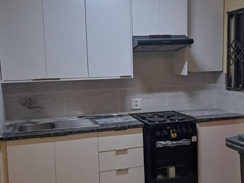 3 bedroom room house in the heart of amandasig - Photo 6