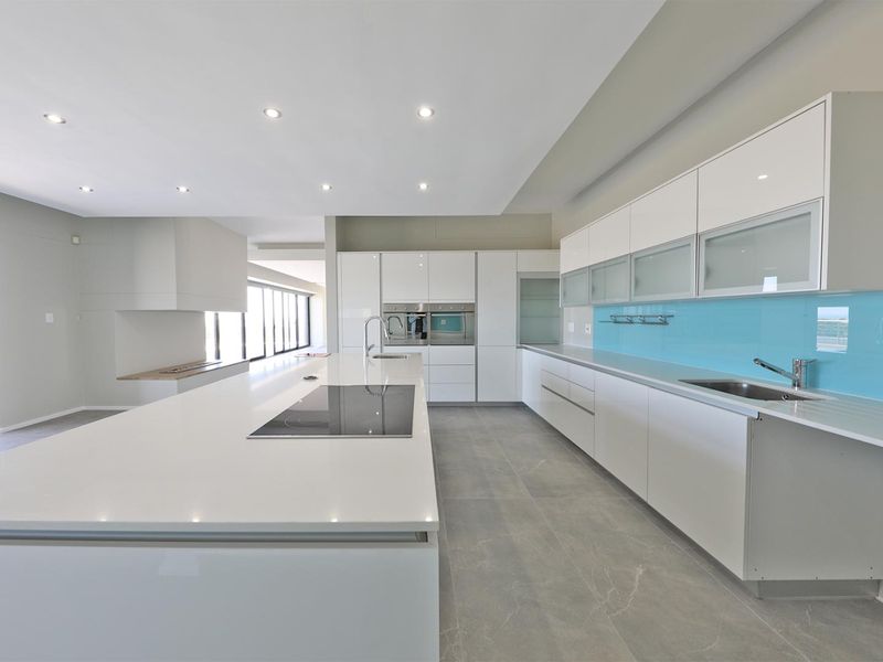 5 BEDROOM HOUSE FOR SALE IN BARONETCY ESTATE - Photo 2