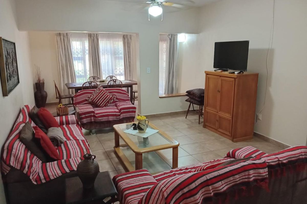 Comfortable 3-Bedroom Rental with Pool in Richards Bay Central. - Photo 3