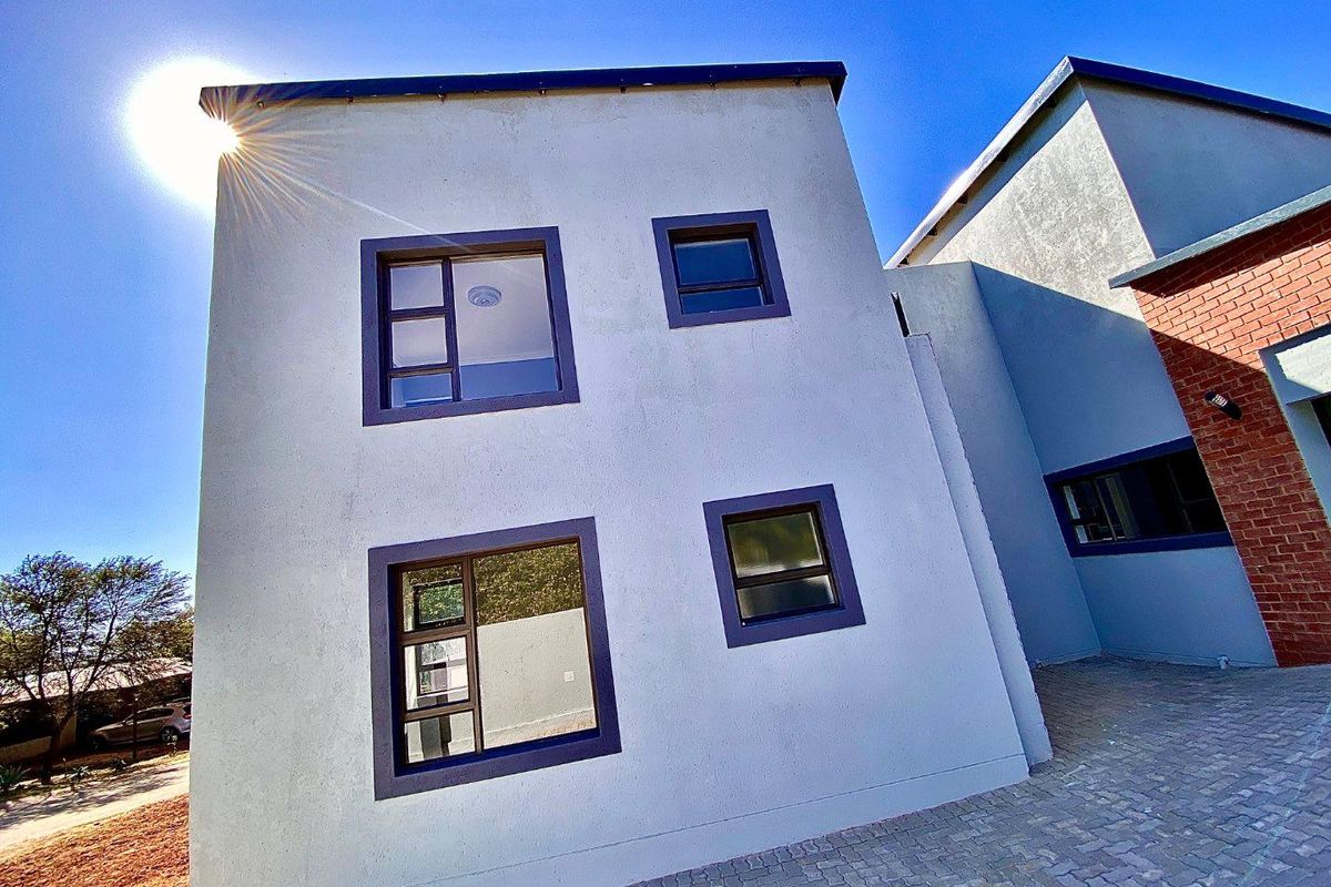 Epitome of luxury living. - Photo 3