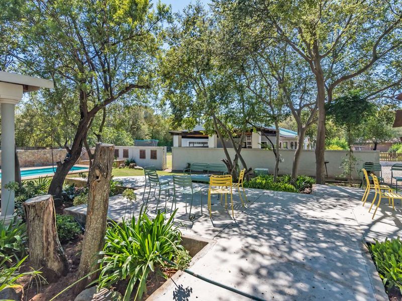 Hekpoort farm bliss: 4 homes, River frontage and Income potential - Photo 10