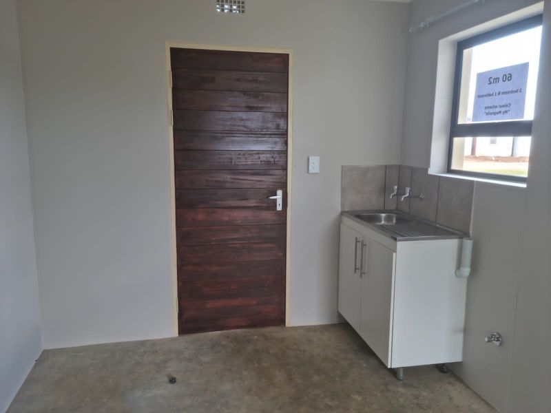 Tanganani Development  - Brand New! R 725 450 3 beds 1 bath - Photo 6