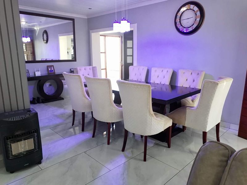Stunning Modern House in safe area! - Photo 5