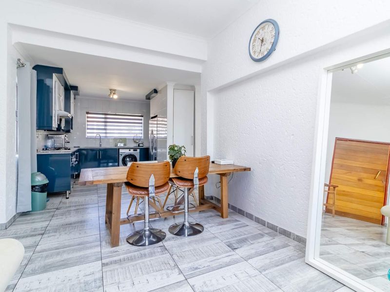 Neat Two-Bedroom Apartment with Upgraded Kitchen and Two Balconies! - Photo 7