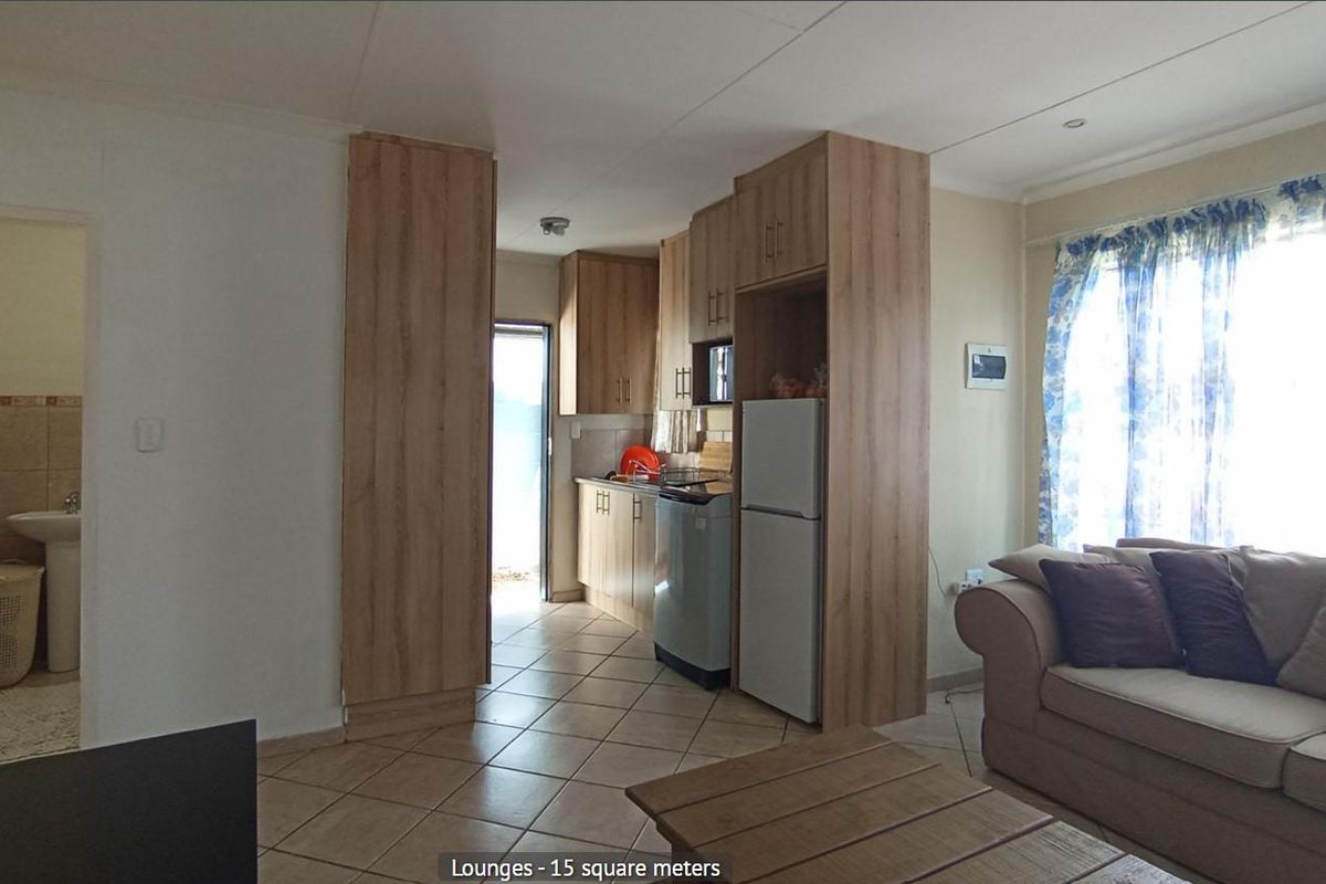 2 Bedroom, 1 Bathroom House for Sale in Andeon - Photo 4
