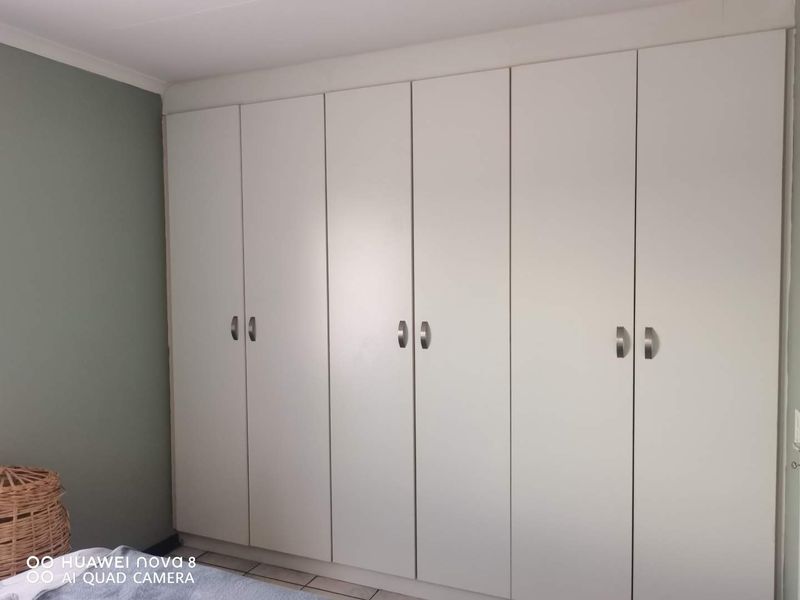 "Discover Easy Living with Prepaid Utilities—Rent Starts Oct 2025!" - Photo 6