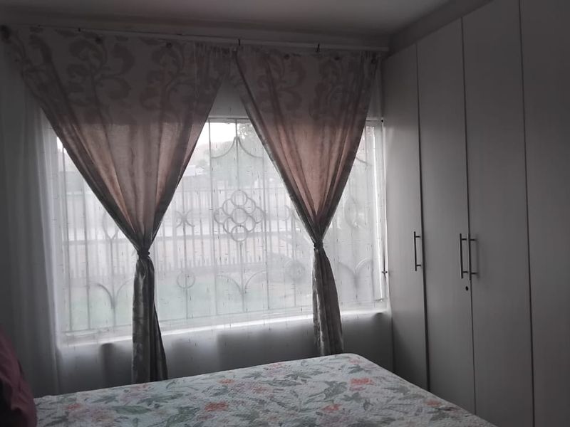 2 Bedroom House For Sale in Odinburg Gardens - Photo 8