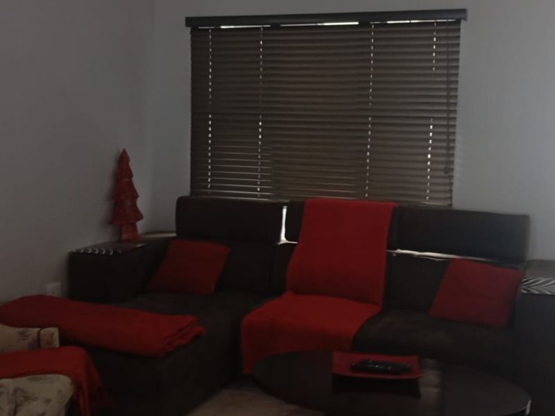 Two bedroom townhouse, New Redruth - Photo 4