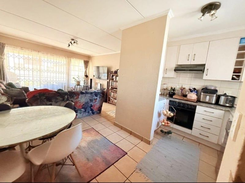2 Bed Apartment for Sale - Photo 3
