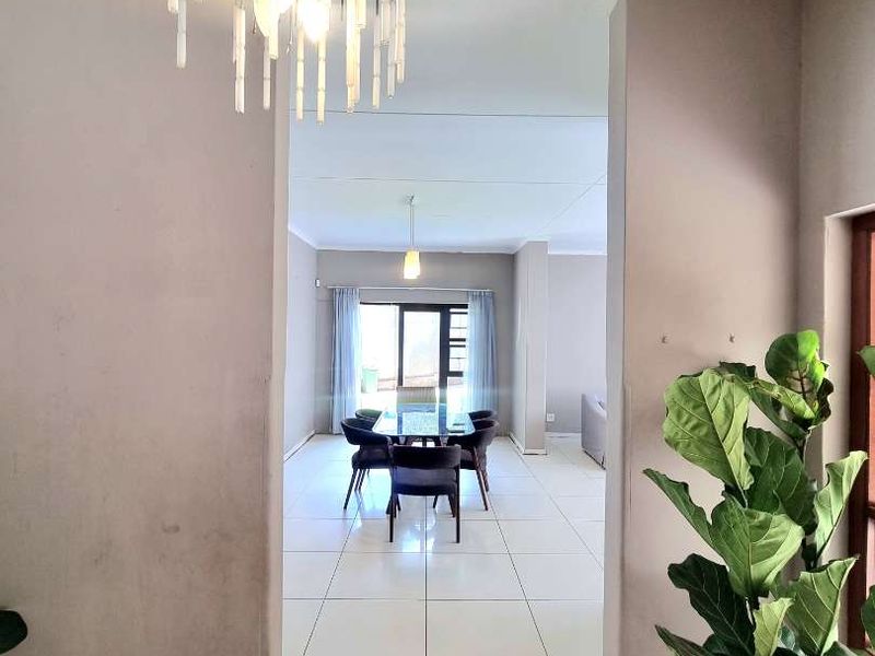HOUSE FOR SALE IN WINDHOEK WEST - Photo 7