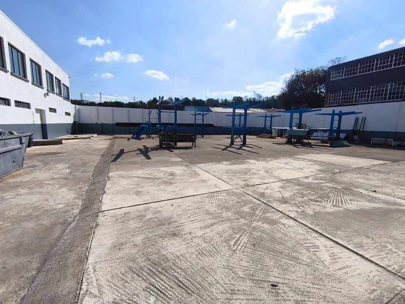 5700m2 Warehouse / Distribution Facility For Sale in Ophirton, Booysens - Photo 8