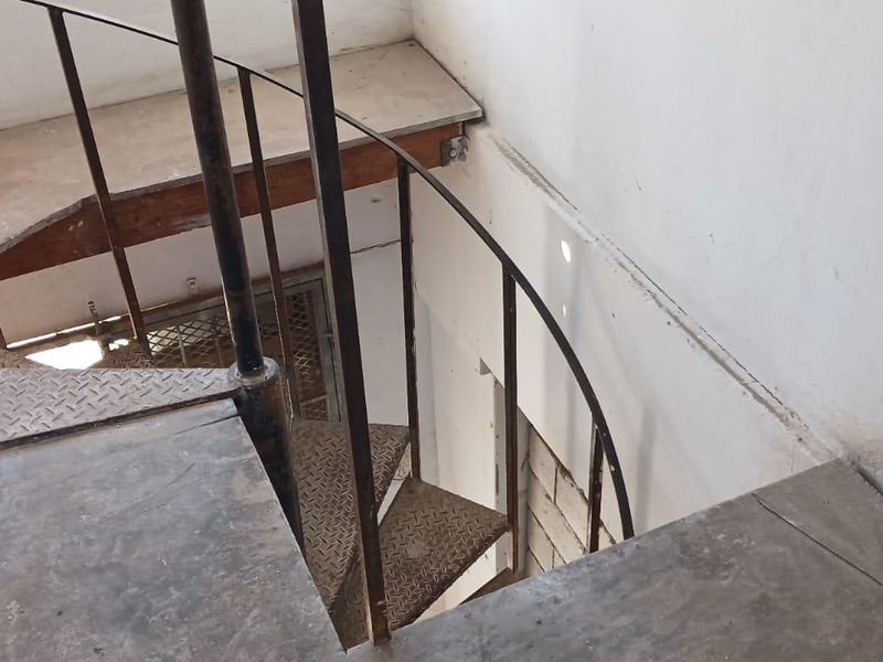 650 sqm commercial/retail property in Macassar - Photo 8