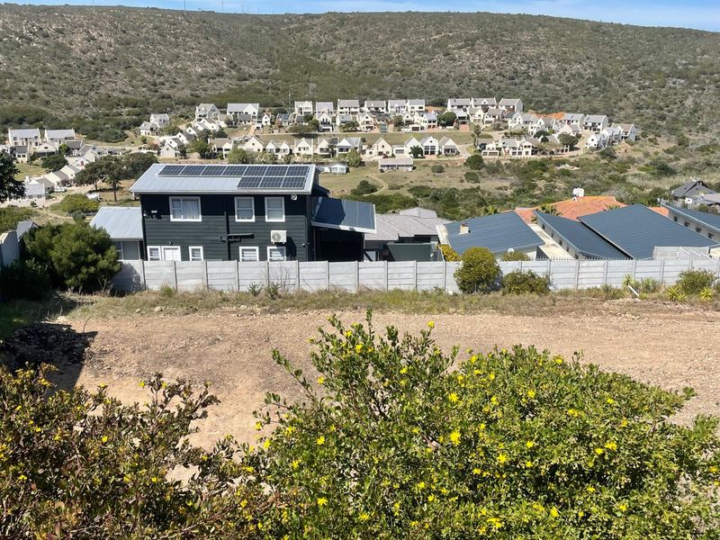 Vacant land in Island View for single or duet developing - Photo 3