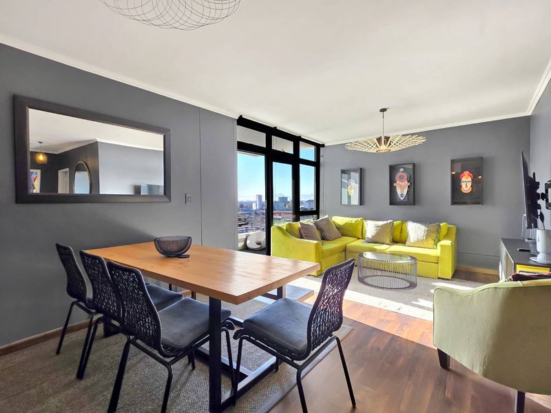 Woodstock's Finest: Contemporary Two-Bedroom Apartment with Urban Charm - AirBnB Friendly - Photo 5