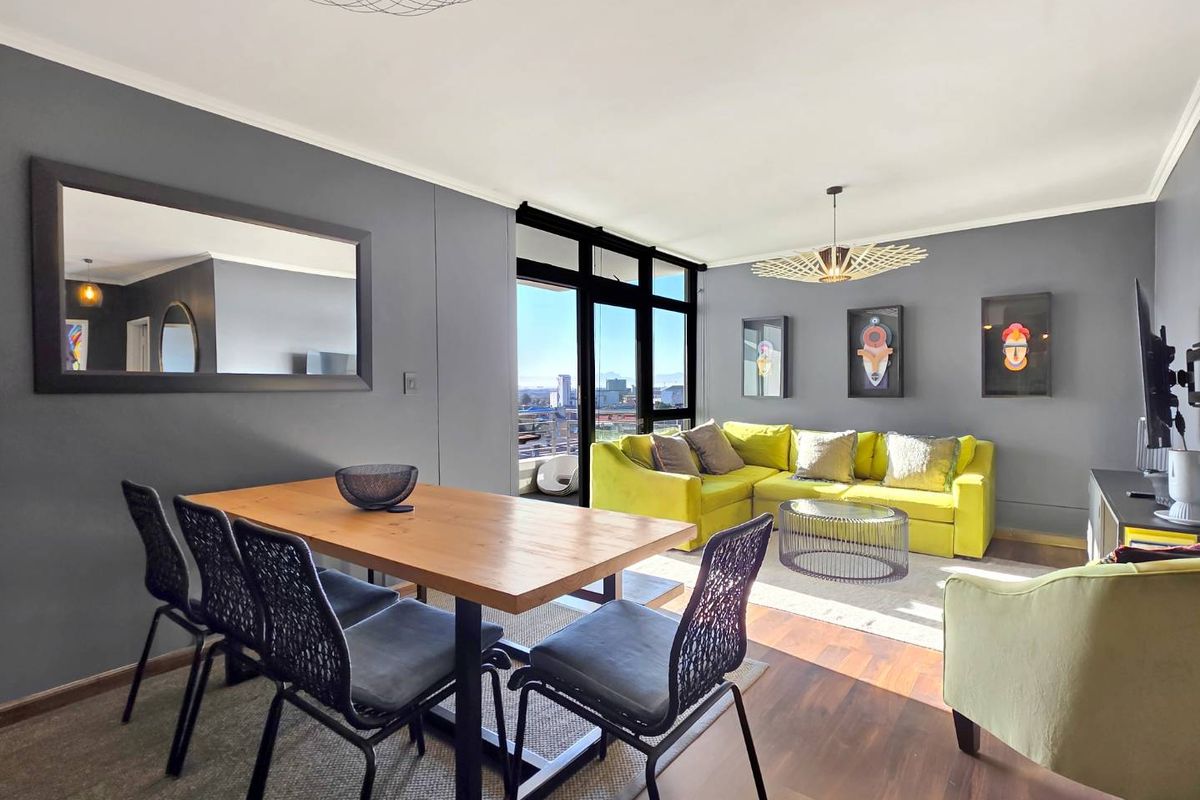 Woodstock's Finest: Contemporary Two-Bedroom Apartment with Urban Charm - AirBnB Friendly - Photo 5