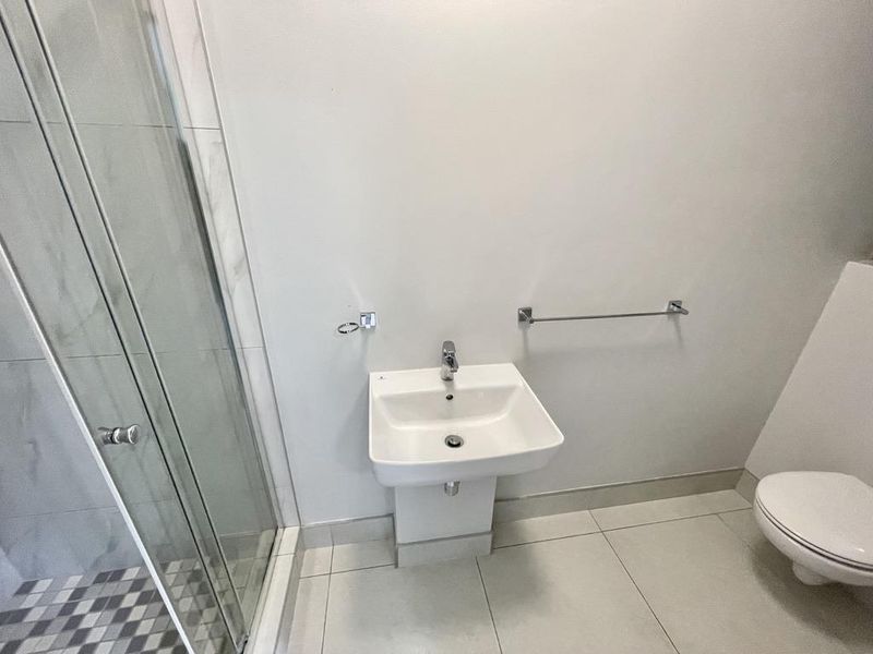 Hendra - Modern Pet-Friendly Apartment to Rent in Sought-After Umhlanga Ridge - Photo 9