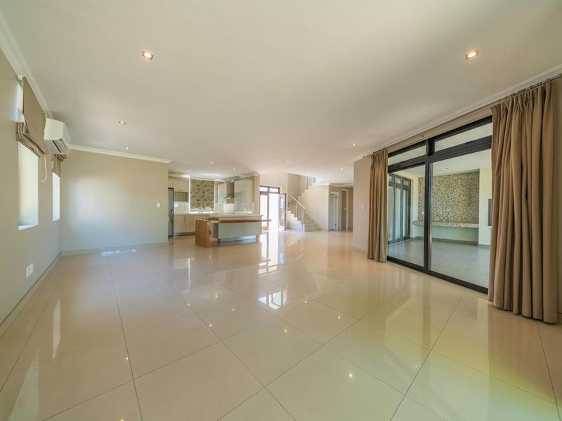 Golf-Front Luxury Living on the 10th Fairway | Pearl Valley Golf Estate - Photo 6