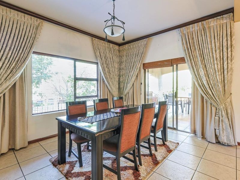 4 Bedroom for Sale - Photo 10