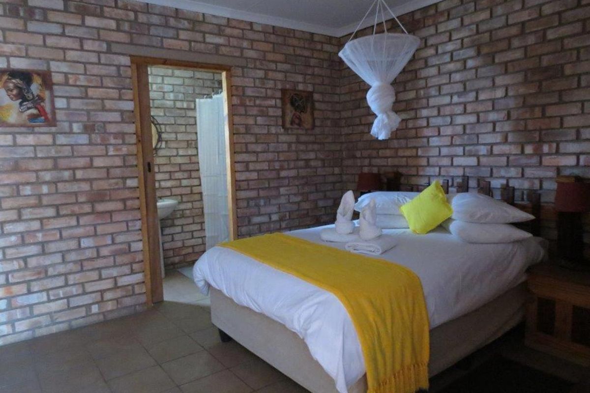 FOR SALE: GUESTHOUSE FOR SALE IN KAMANJAB AREA, NAMIBIA - Photo 4
