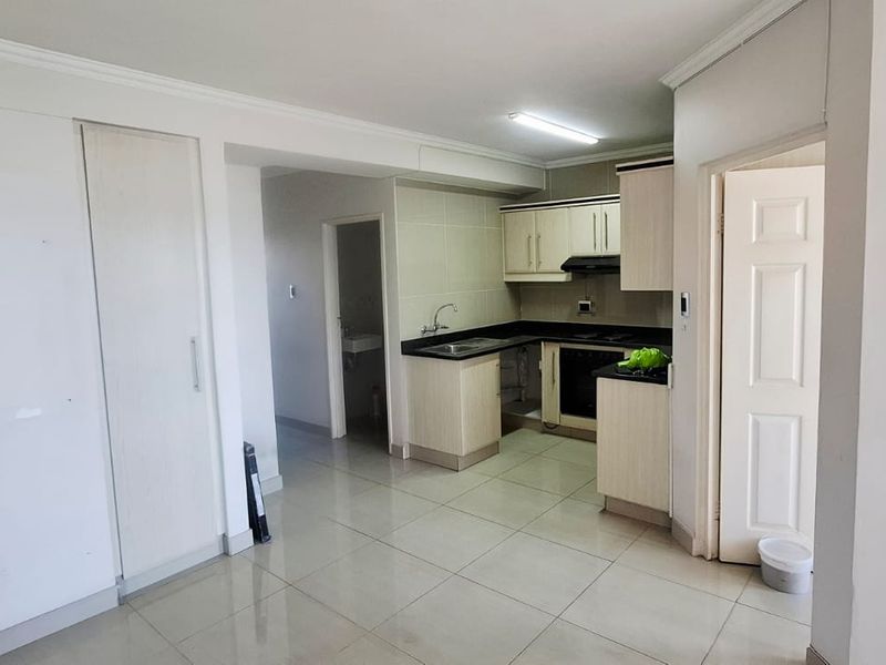 "Modern Comfort & Breathtaking Views in North Beach!" - Photo 4