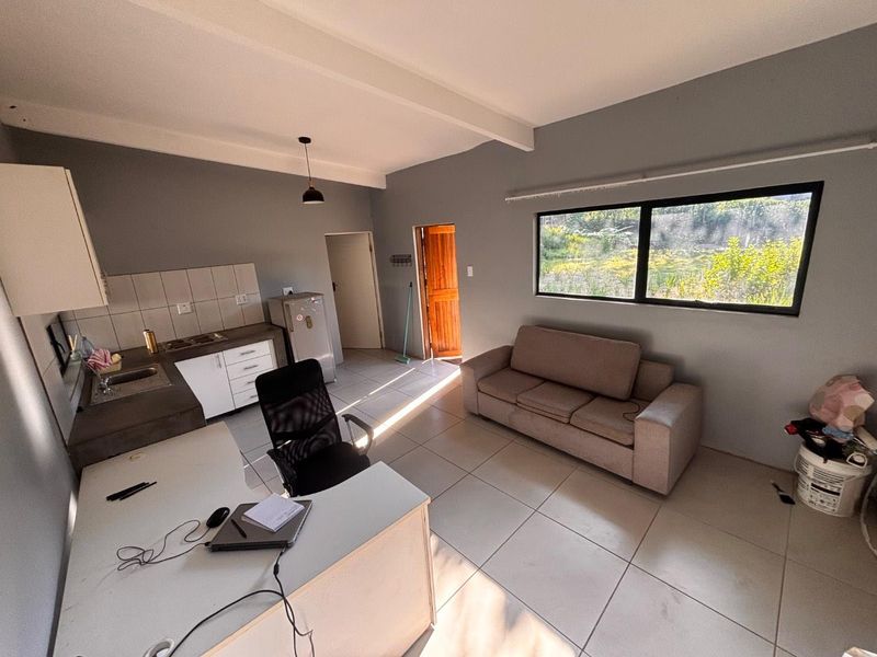 1 Bedroom Bachelor up for Rental - Photo 3