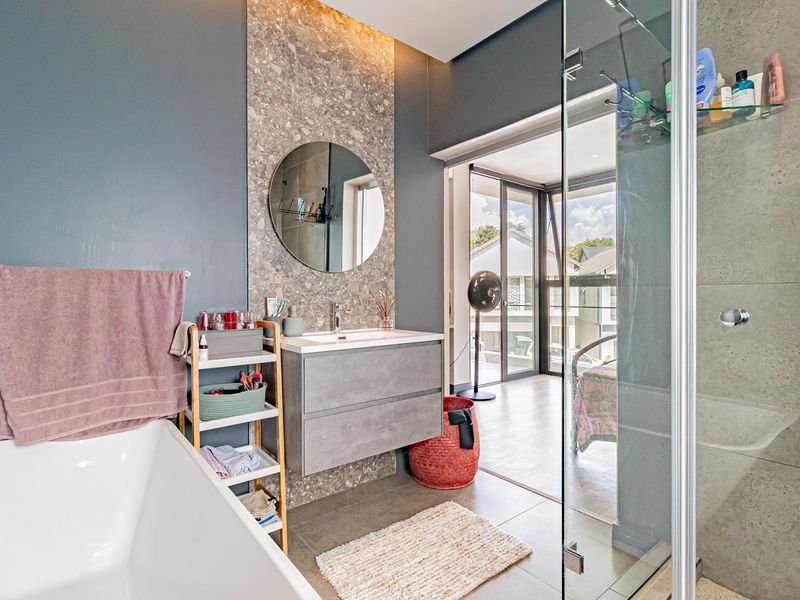 Charming 3 Bedroom Home in a Sought-After Complex in Bryanston - Photo 10