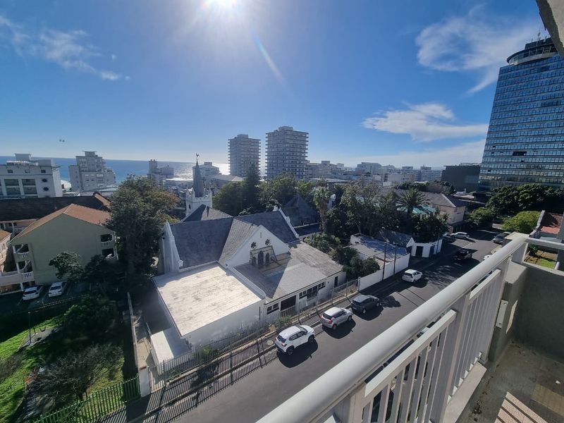 Unfurnished Renovated 1-bedroom Apartment To Rent in Sea Point - Photo 10
