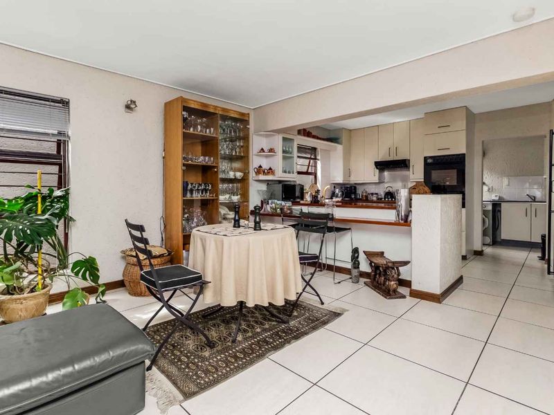 NORTH-FACING, SUNNY LOCK-UP AND GO FOR RENT IN FOURWAYS GARDENS - Photo 5