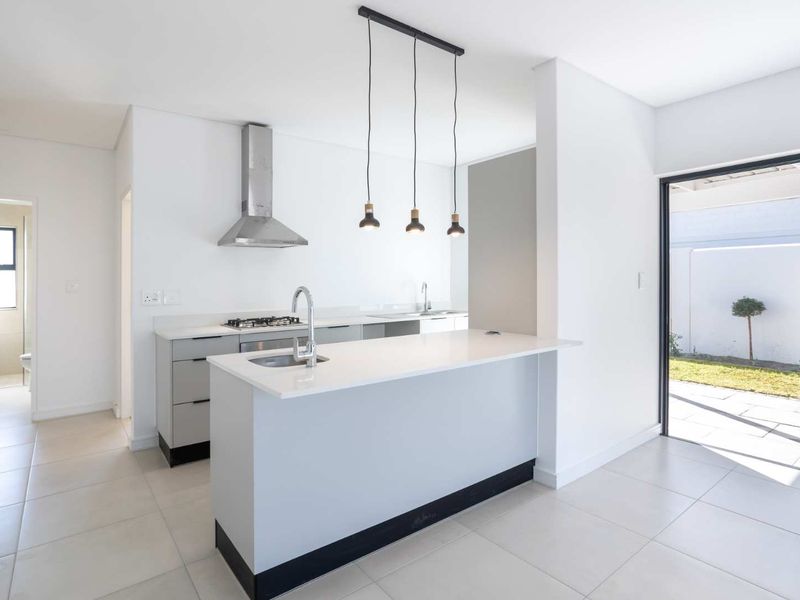 Paarl Valleij Lifestyle Estate & Farm Two-Bedroom Bespoke Home - Photo 2