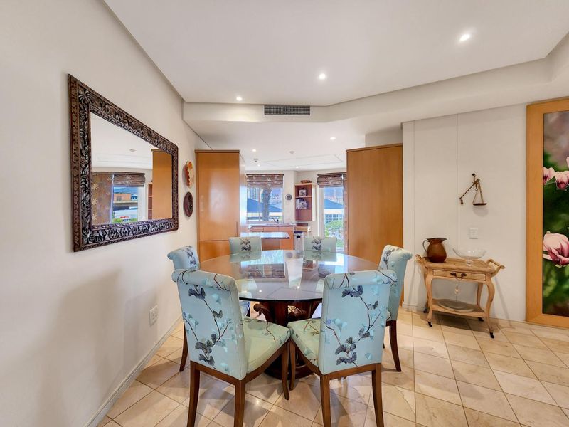 Luxury Marina Living - Photo 9