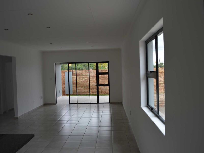 New Developed 2 Bedroom Townhouse For Sale in Brackendowns - Photo 5