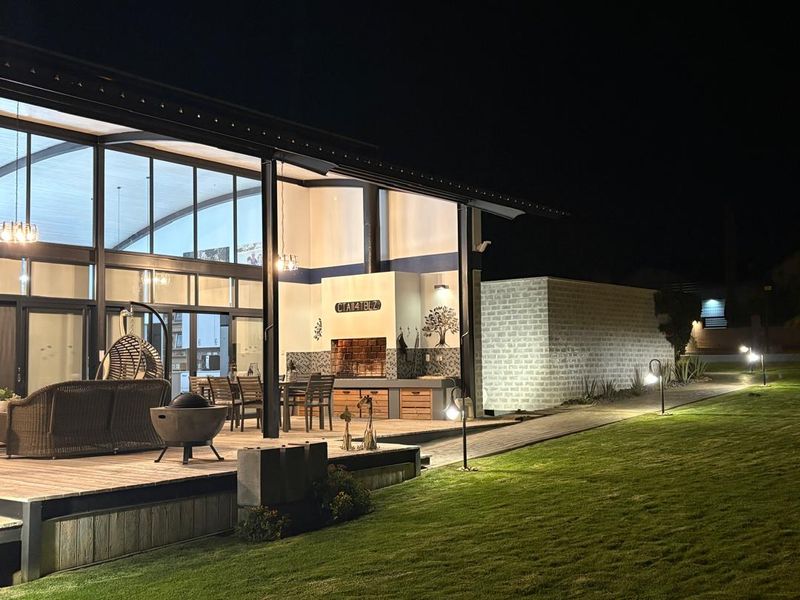 3 Bedroom Home | Architectural Masterpiece with Unmatched Kunene Views - Photo 2