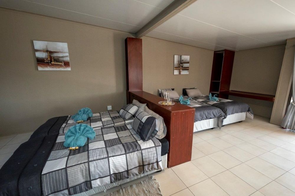 Spacious room for 4 people 