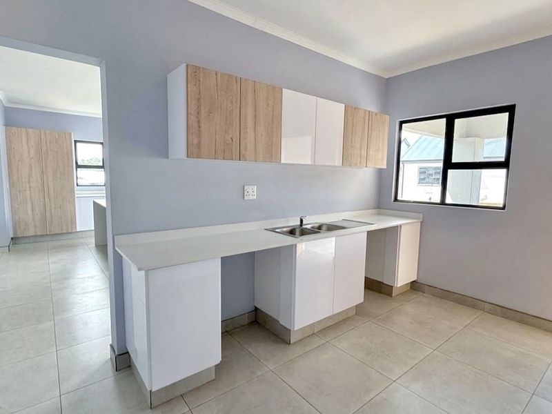 Luxury Family Home in River Goose Estate - Photo 7
