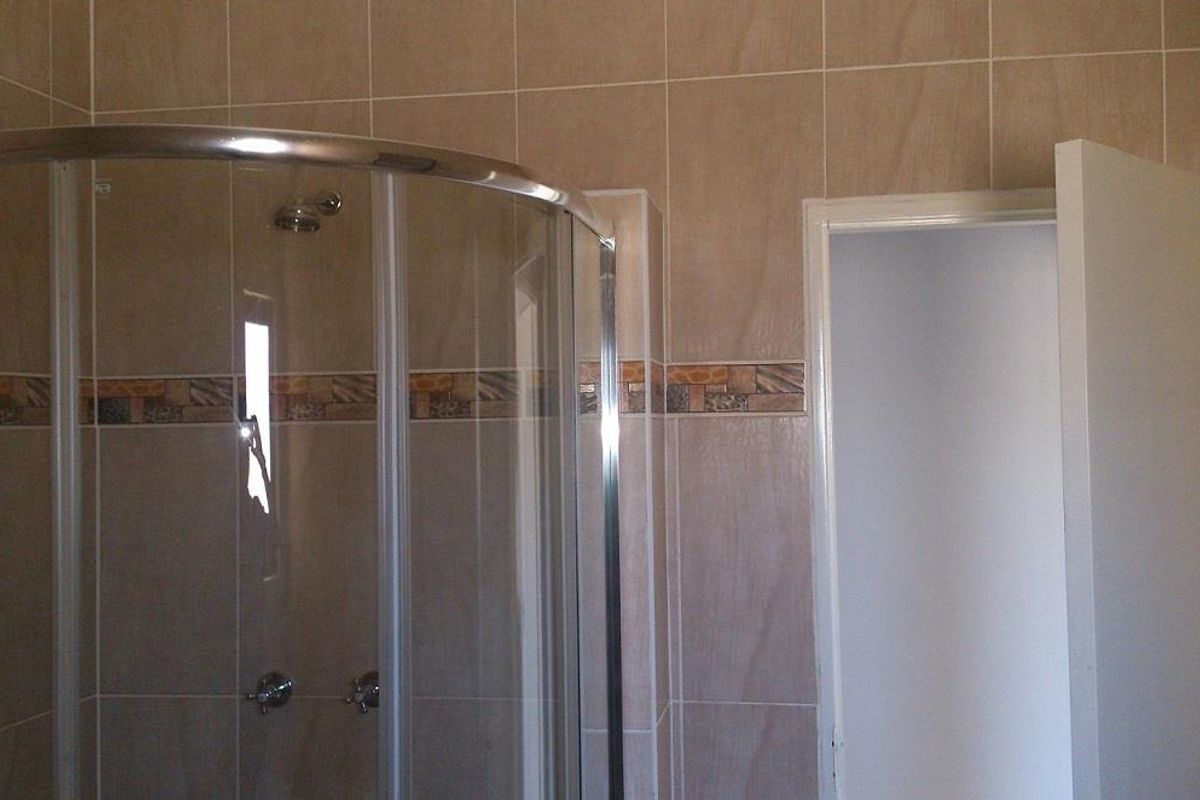 Modern Freestanding House in Okahandja - Photo 4