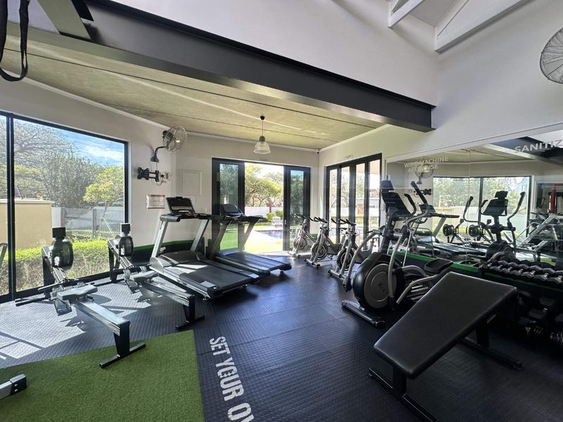 STUNNING VIEWS COME WITH THIS WELL PRICED PENTHOUSE APARTMENT FOR SALE IN GREENSTONE - Photo 9