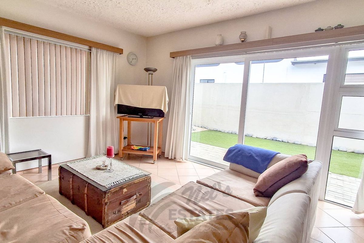 Perfect Lock & Go Furnished Townhouse For Sale in Vineta, Swakopmund - Photo 3
